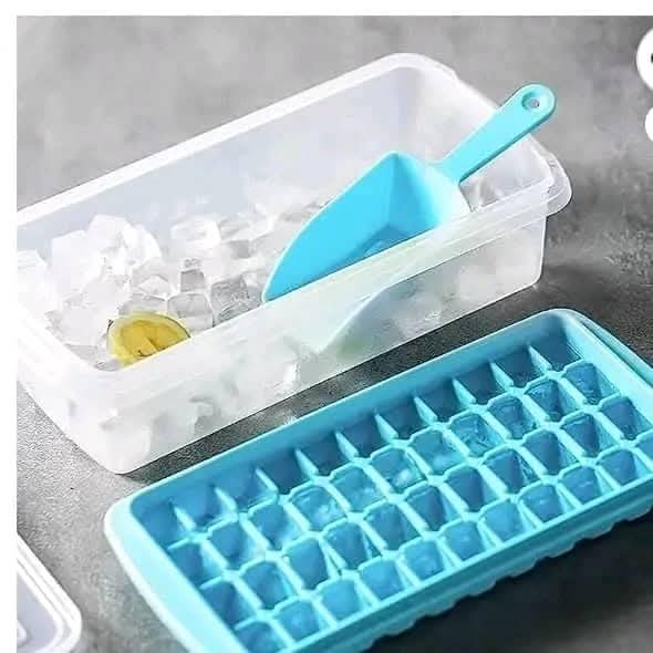 44 -GRID ICE CUBES TRAY
